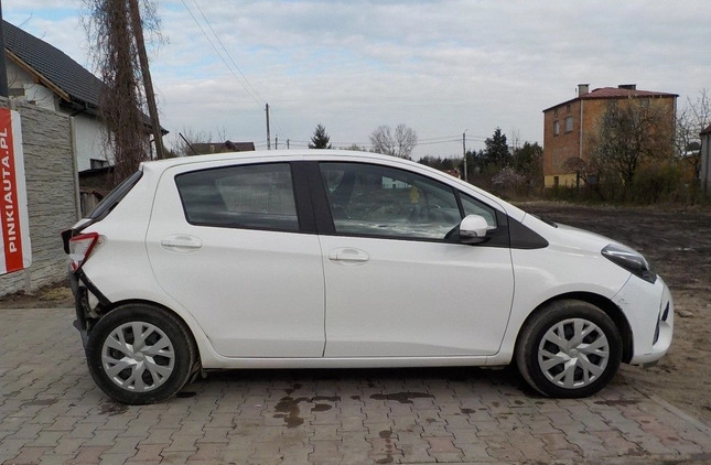 Toyota Yaris cena 24900 przebieg: 53685, rok produkcji 2018 z Skała małe 301
